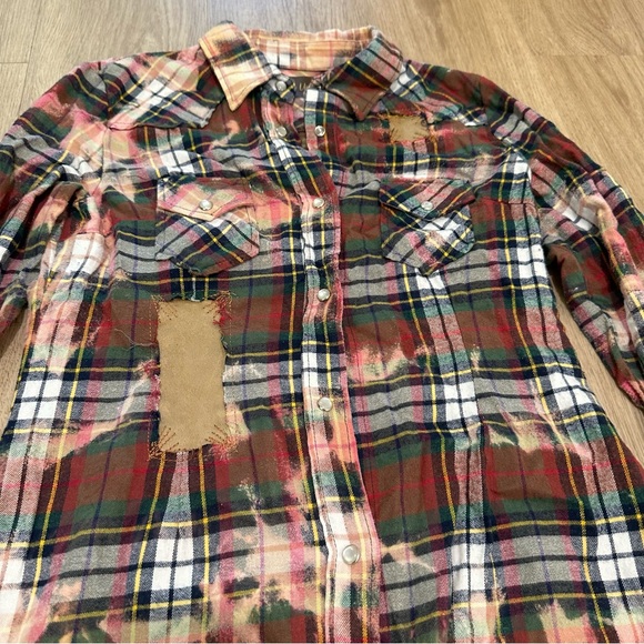 The Au Vintage Shacket Plaid Button Down Distressed Long Top - Picture 2 of 5